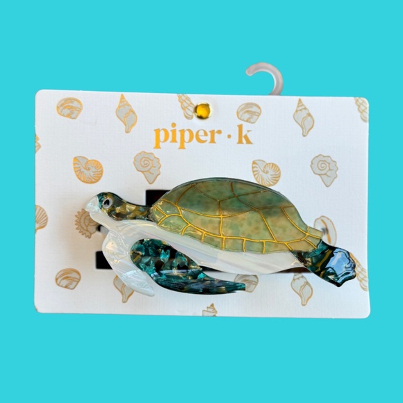 Piper K Accessories - Turtle Claw Clip New Release NWT Sea Turtle Hair Clip